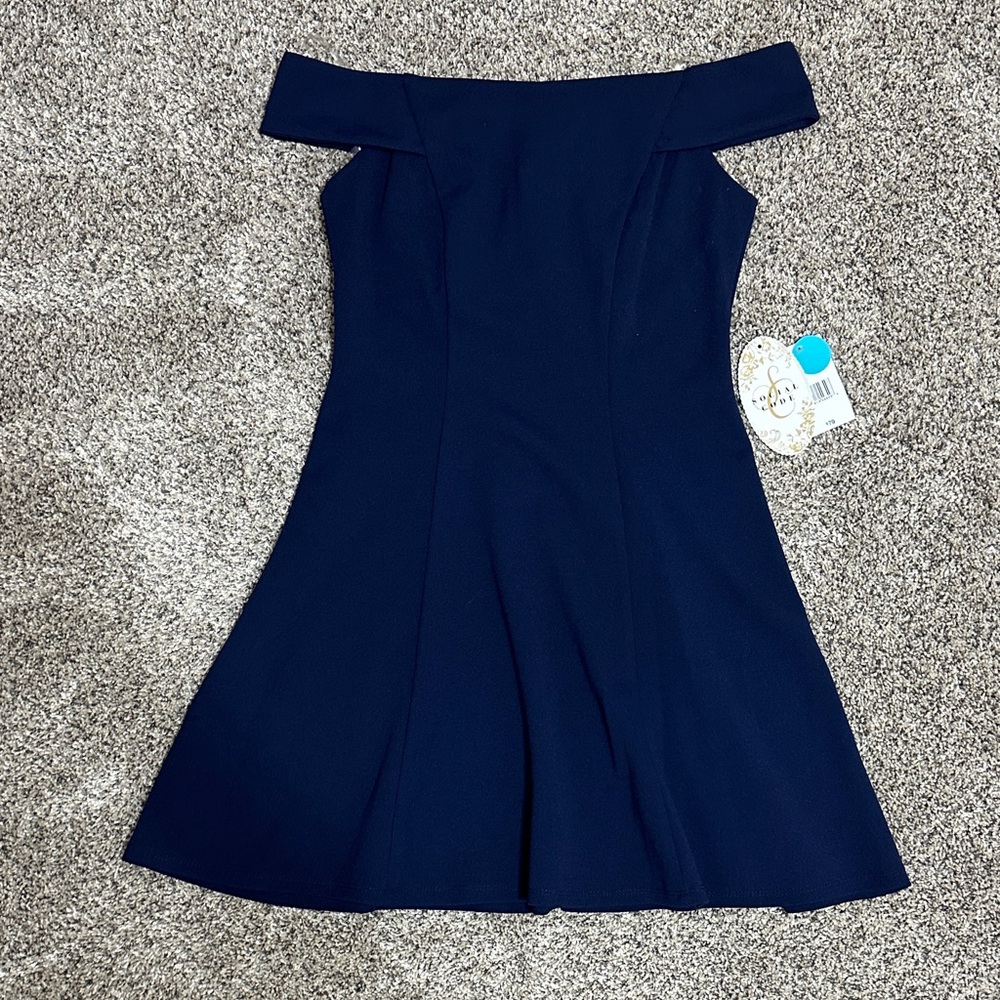 Elegant Off-Shoulder Navy Mini Dress